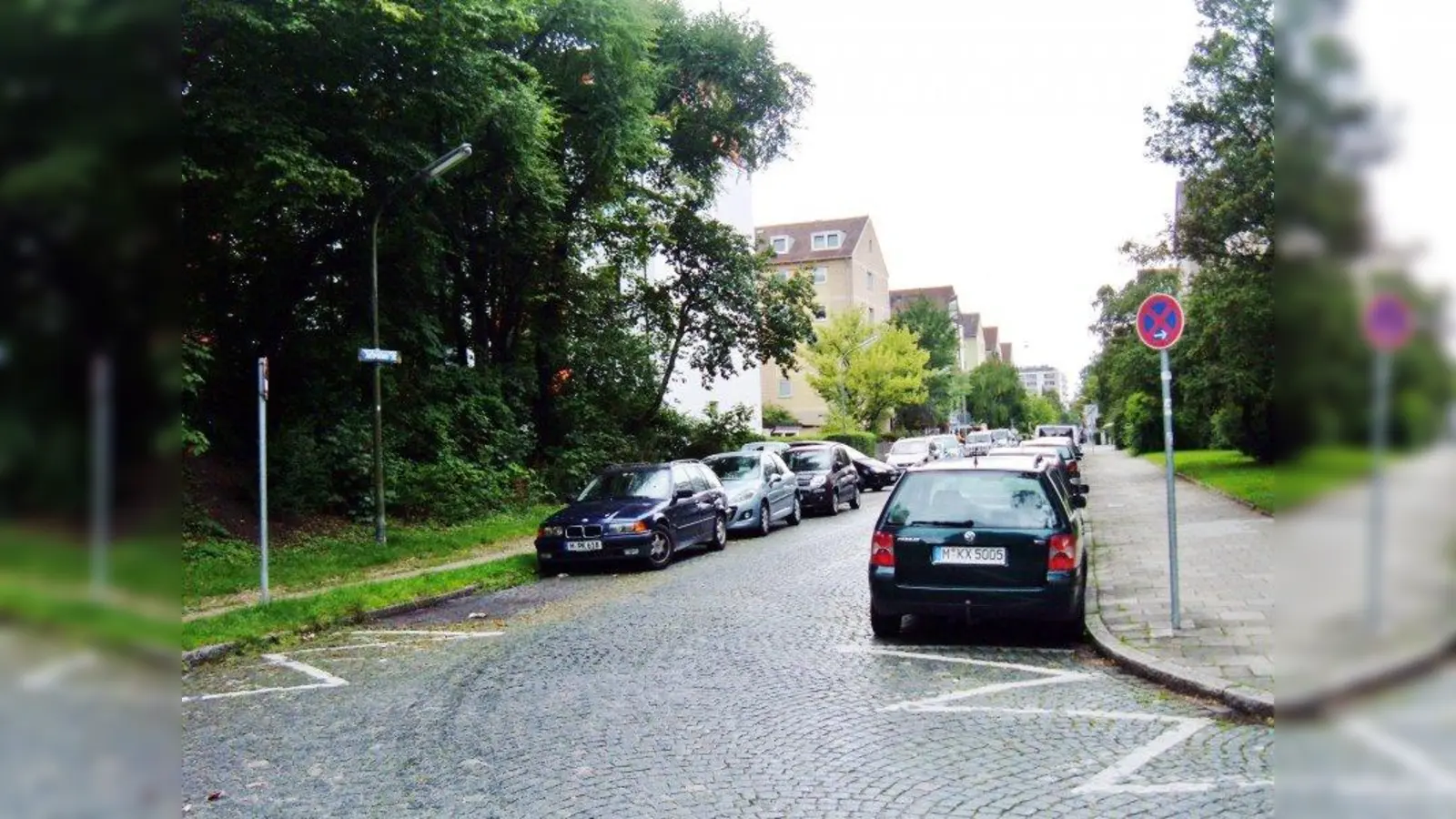 Soll die schmale Fahrspur – hier in der Jachenauerstraße – künftig nur noch in eine Richtung befahren werden? (Foto: ah)