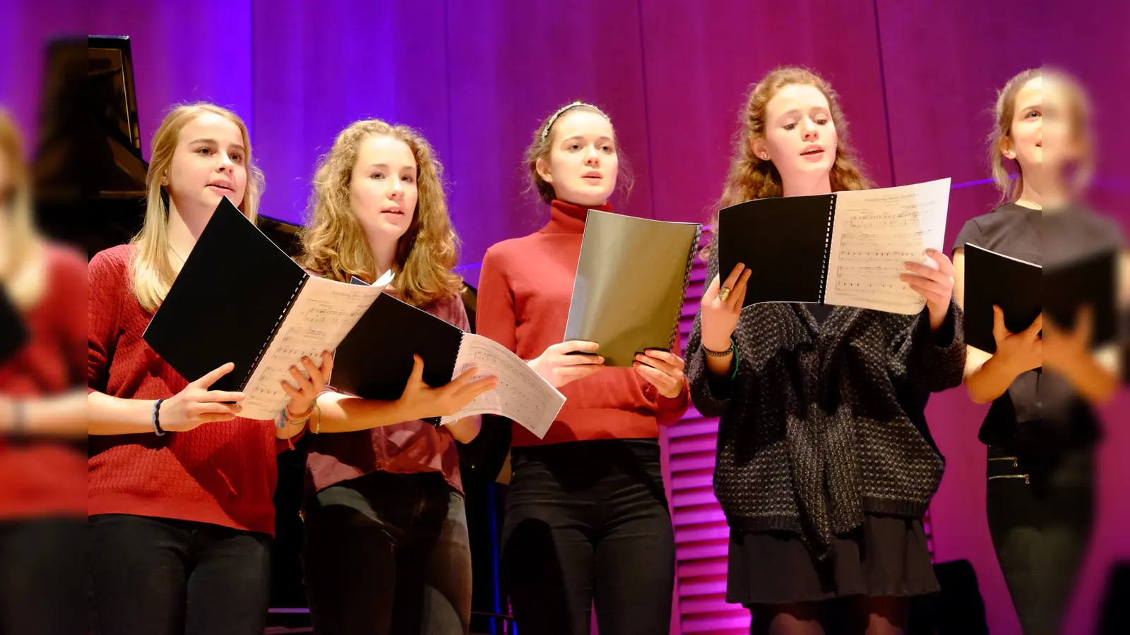 Stimmungsvolle Adventsmusik wird am 13. Dezember in der Musikschule geboten.  (Foto: VA)