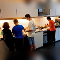Die Quax-Jugendküche lädt Jungs ab der 5. Klasse zum gemeinsamen Kochen ein. (Foto: Echo e.V.)