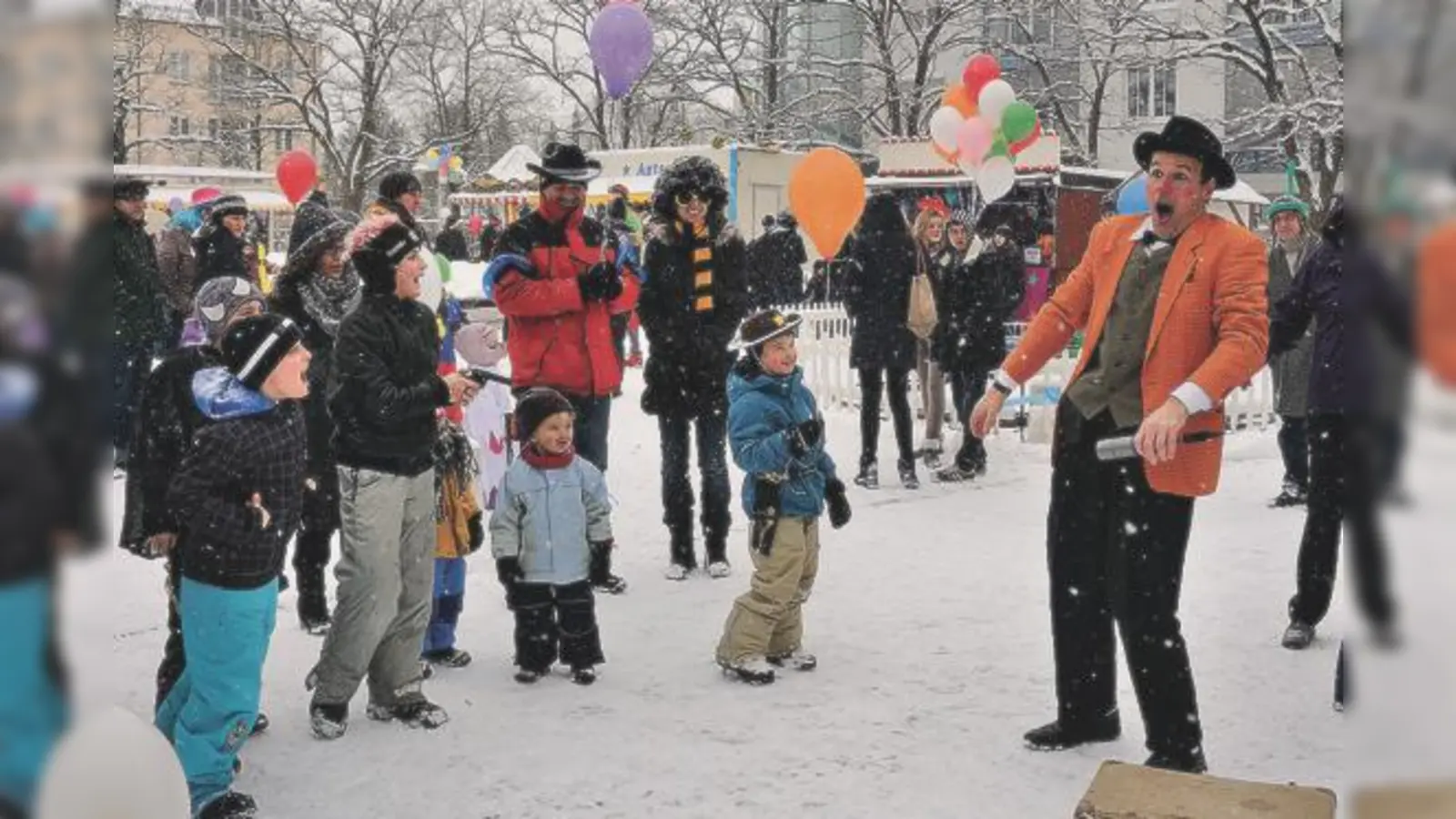 Ballonkünstler und Kinderclowns sind beim Fasching besonders beliebt.	 (Foto: Horst Mühl)
