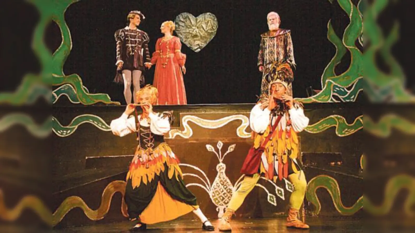 Tamino und Tamina, Sarastro und die Königin der Nacht zu Gast im Theater für Kinder.  (Foto: VA)