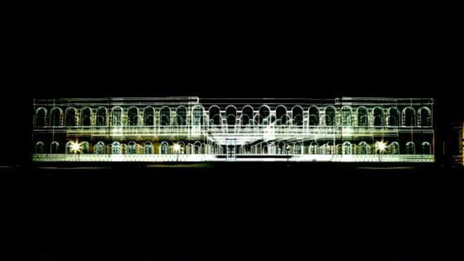 Selten gesehen: Die Alte Pinakothek im Lichtdesign. 	 (Foto: Dorrit&Eichhorn Produktion)