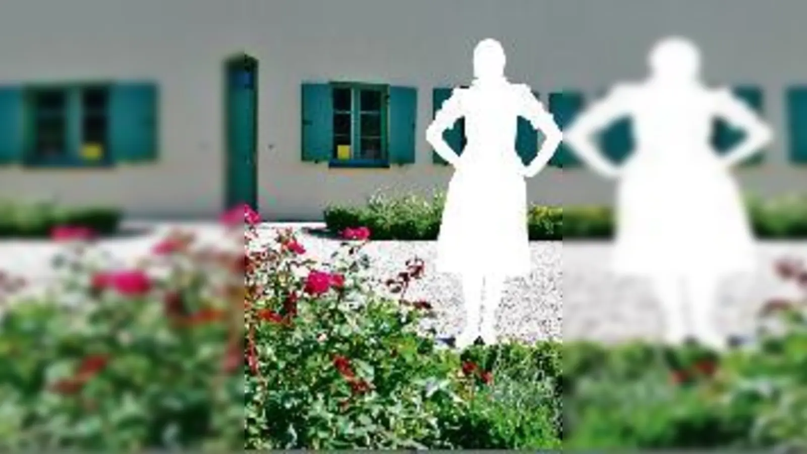 Eine der glücklichen Gewinnerinnen wird vom Profifotografen Christian Lehrer an bekannten Moosacher Plätzen in Szene gesetzt.  (Foto: wei)