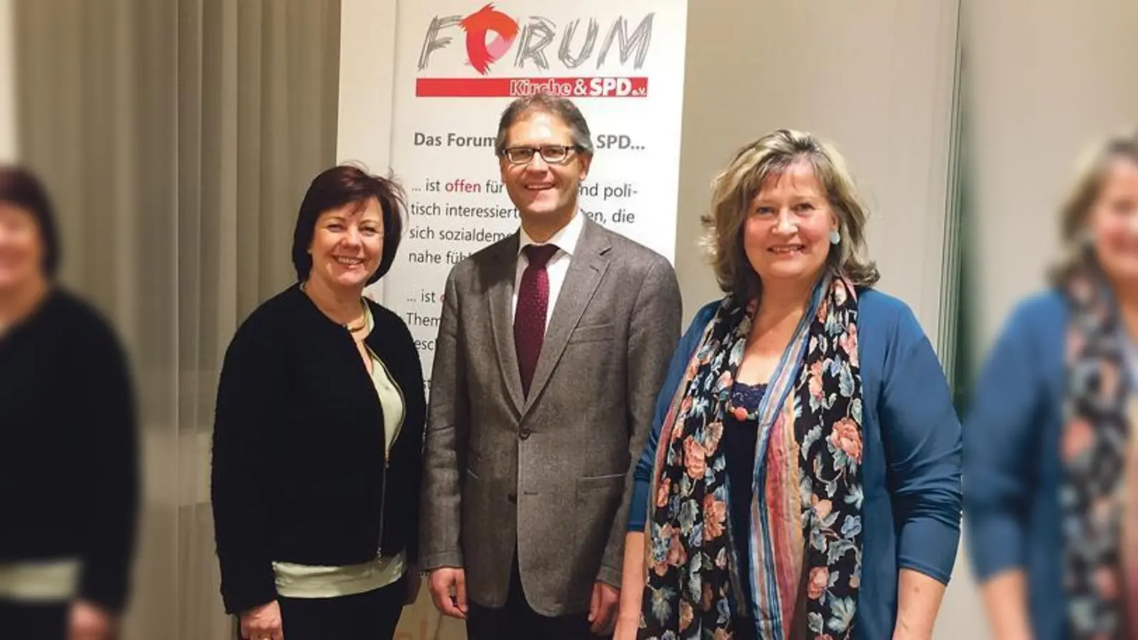 Diskutiereten beim Forum Kirche und SPD: Diana Stachowitz, MdL, Dr. Andreas Renz, Annette Ganssmüller-Maluche, stellv. Landrätin im Landkreis München 	 (Foto: Diana Stachowitz)