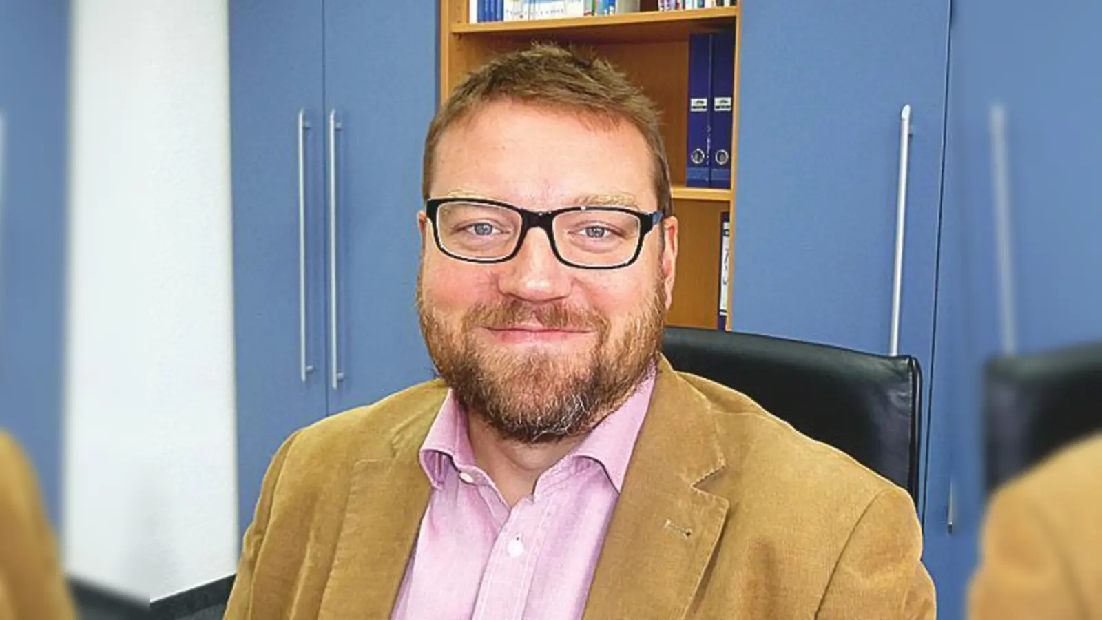 Christof Schulz in seinem Büro im Haidgraben 1c. 	 (Foto: MO)