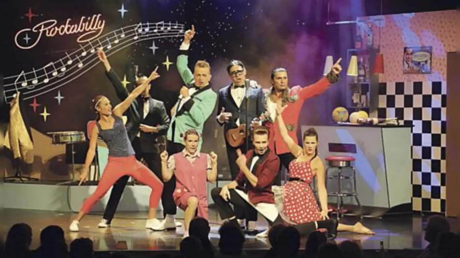 Mit Gitarre, Schmalzlocke und Petticoat  Rockabilly zeigt die Lust am Leben in den Fünfzigern.	 (Fotos: VA)