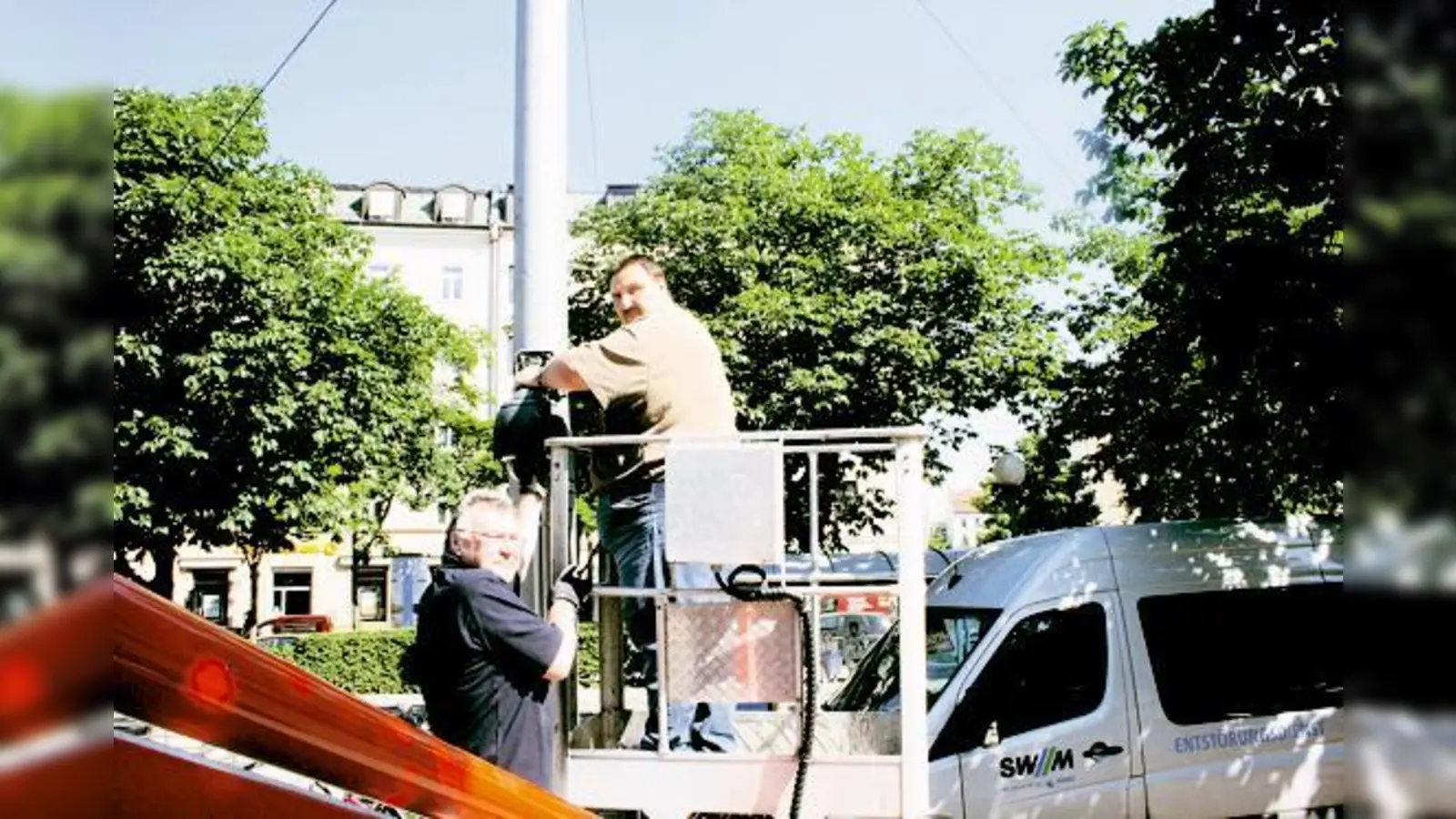 »Vorsicht Kamera!«  das war einmal am Orleansplatz. Die in der letzten Woche abgebauten Geräte werden am Sendlinger Tor angebracht.	 (Foto: js)