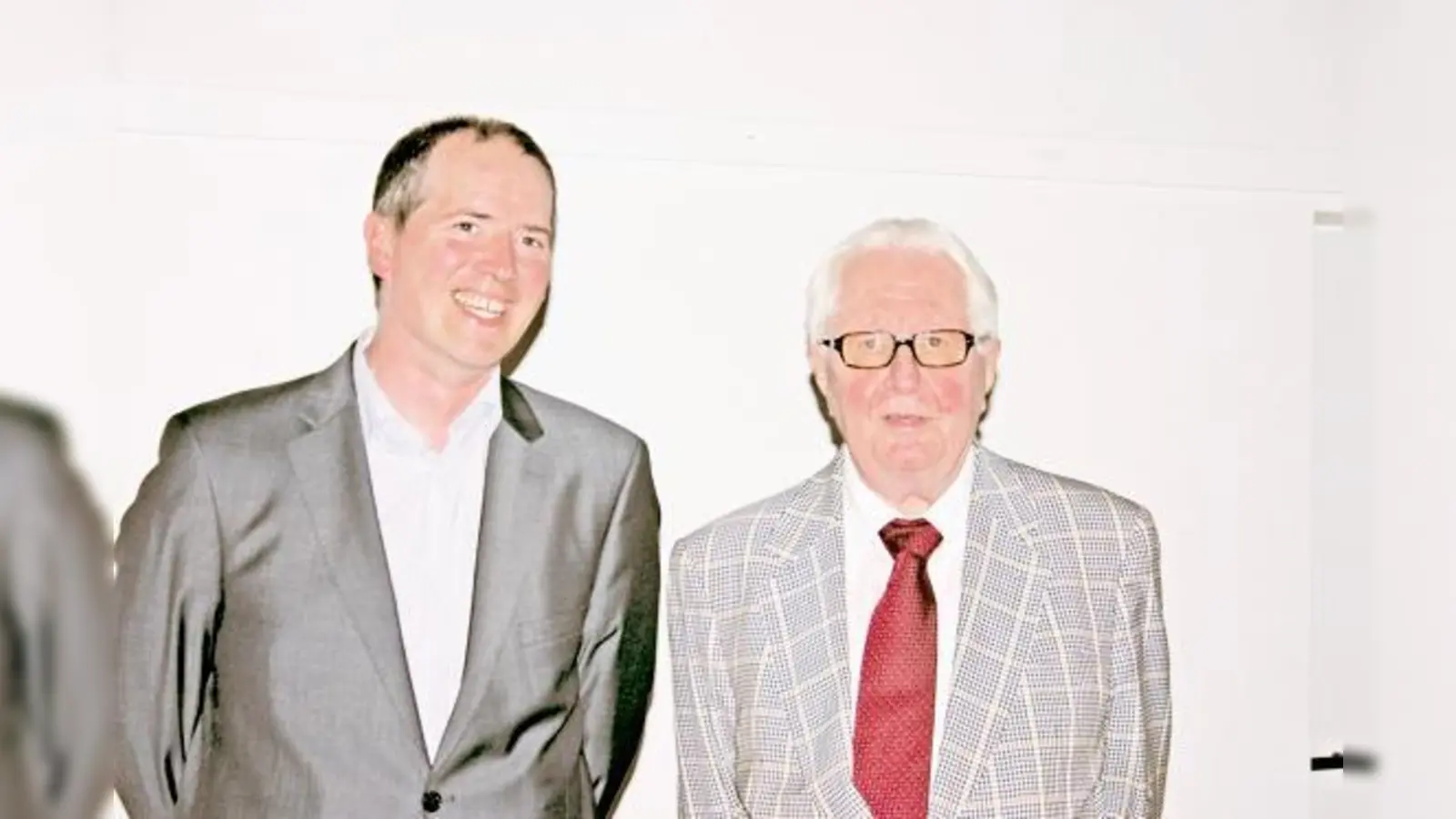 Bei der Festveranstaltung gestern Abend: Markus Auerbach (l.) und Dr. Hans-Jochen Vogel. 	 (Foto: sl)