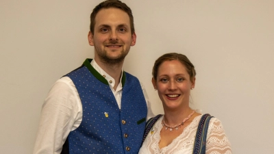 Petra und Johannes Enterrottacher sind das neue Prinzenpaar des Faschingsclubs Neuhausen. (Foto: Josef Kreithmeier)