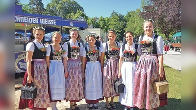 Die Damen des Trachtenvereins Baierbrunn freuen sich auf viele Besucher beim Loisachgaufest.	 (Foto: hw)