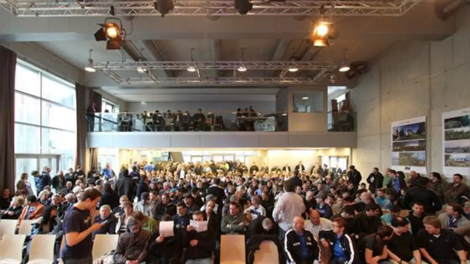 Reger Andrang bei der Mitgliederversammlung.  (Foto: A. Wild)