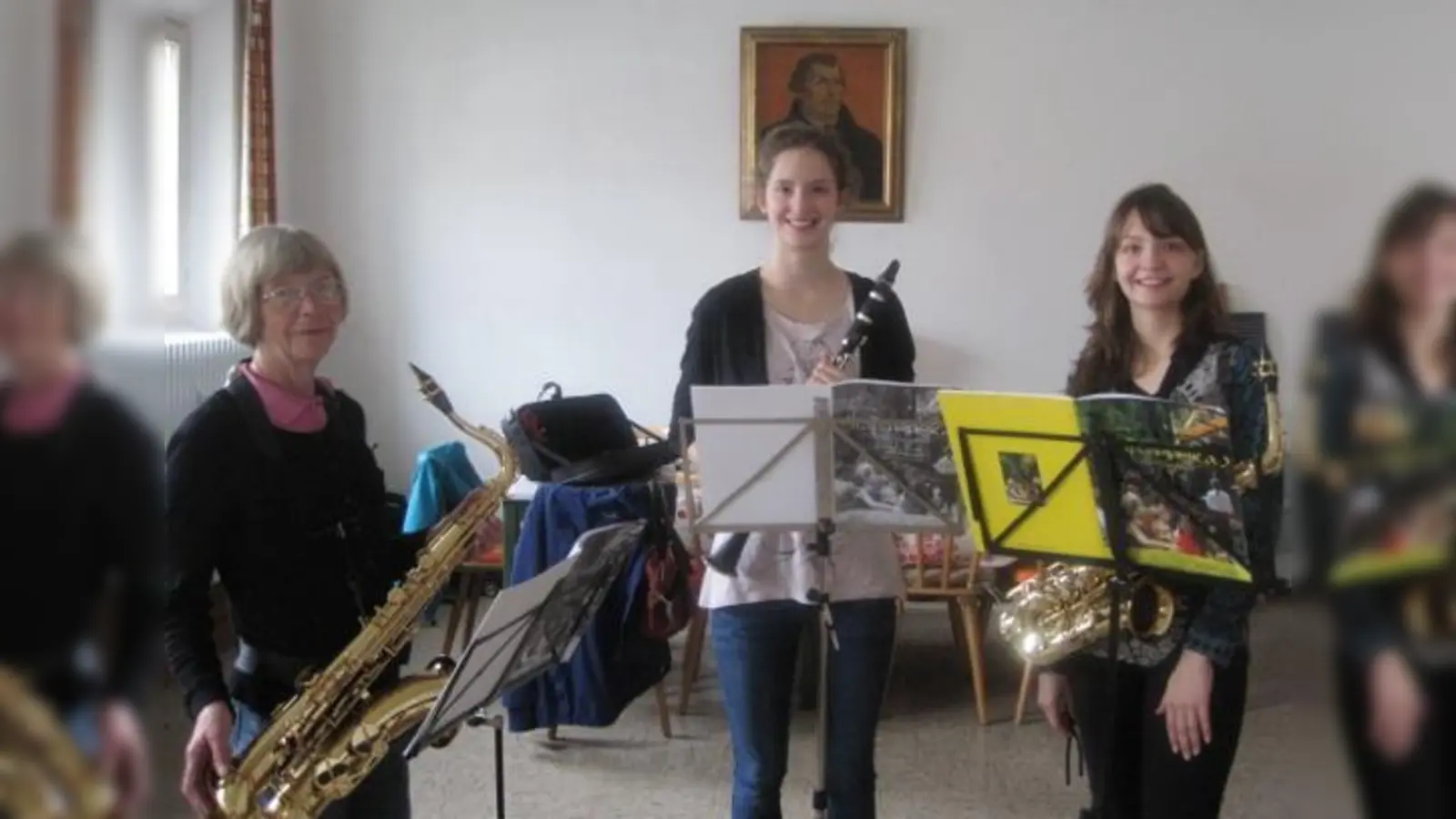 Das Giesinger Klari-Saxtrio wird unter der Leitung von Dorothea Leberfinger spielen.	 (Foto: VA)