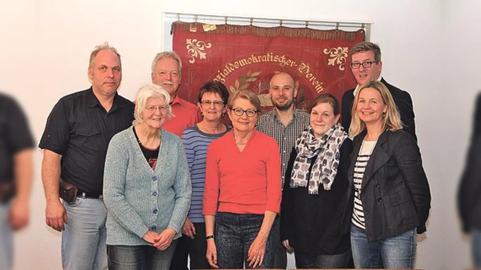 Der SPD-Ortsverein Bogenhausen-Oberföhring hat seinen Vorstand neue gewählt. Martin Tschei (2. v. li.) wurde in seinem Amt bestätigt. 	 (Foto: VA)
