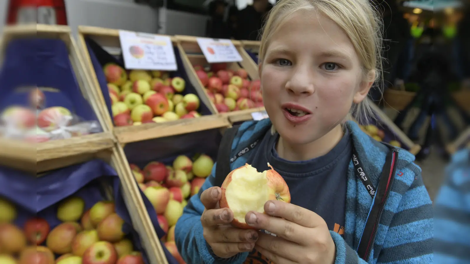 Ein Besuch auf dem Apfel- und Honigmarkt ist immer ein großer Genuss. (Foto: Claus Schunk)