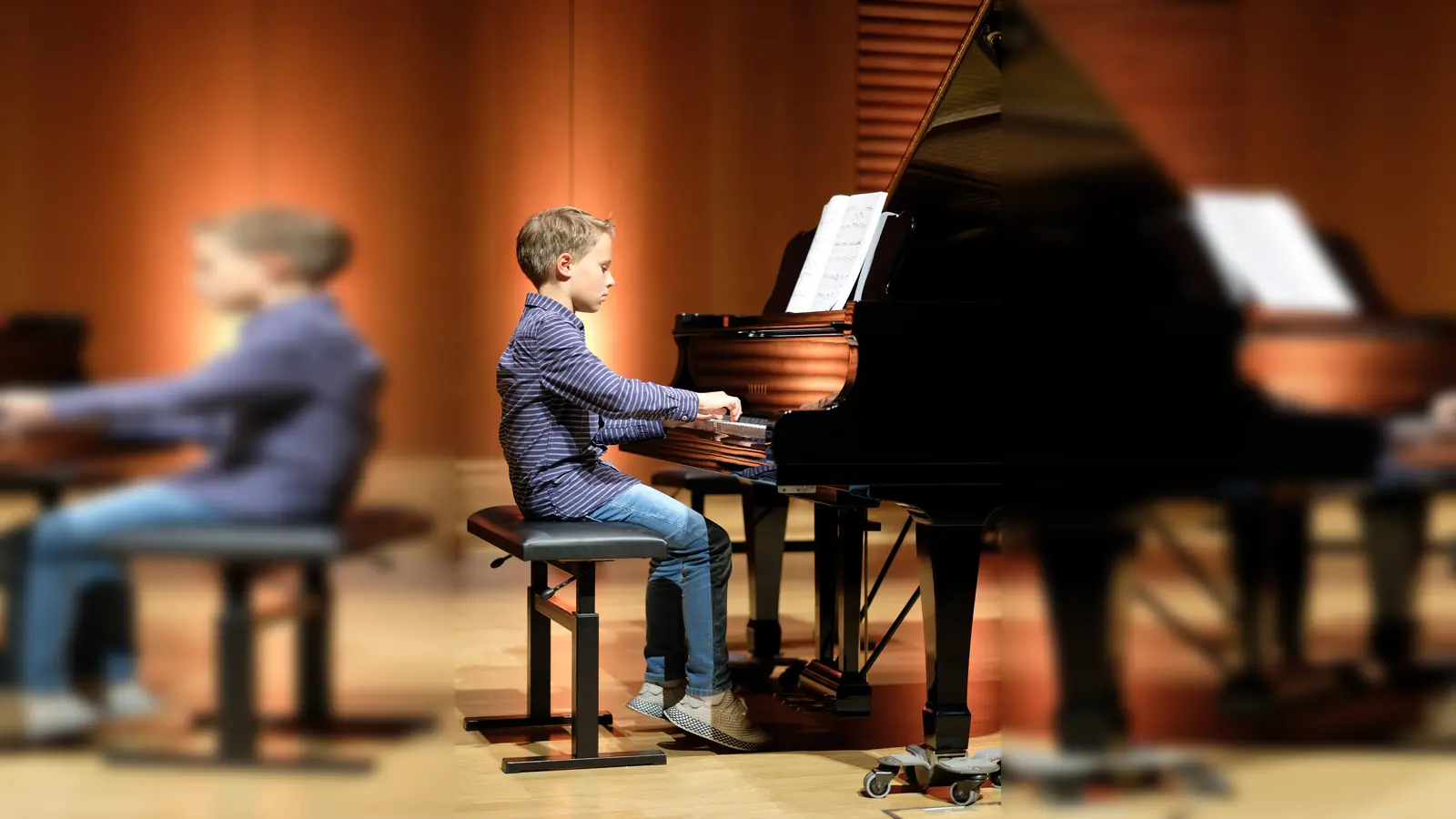 Kleine Tastenkünstler zeigen am 21. November was sie bislang gelernt haben. (Foto: Musikschule Grünwald)