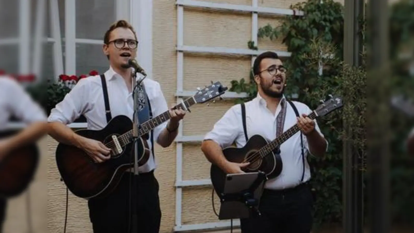 Selbstgemacht und selbst gesungen, alles das bietet das Duo Jonas&amp;Thomas. (Foto: Jonas&Thomas)