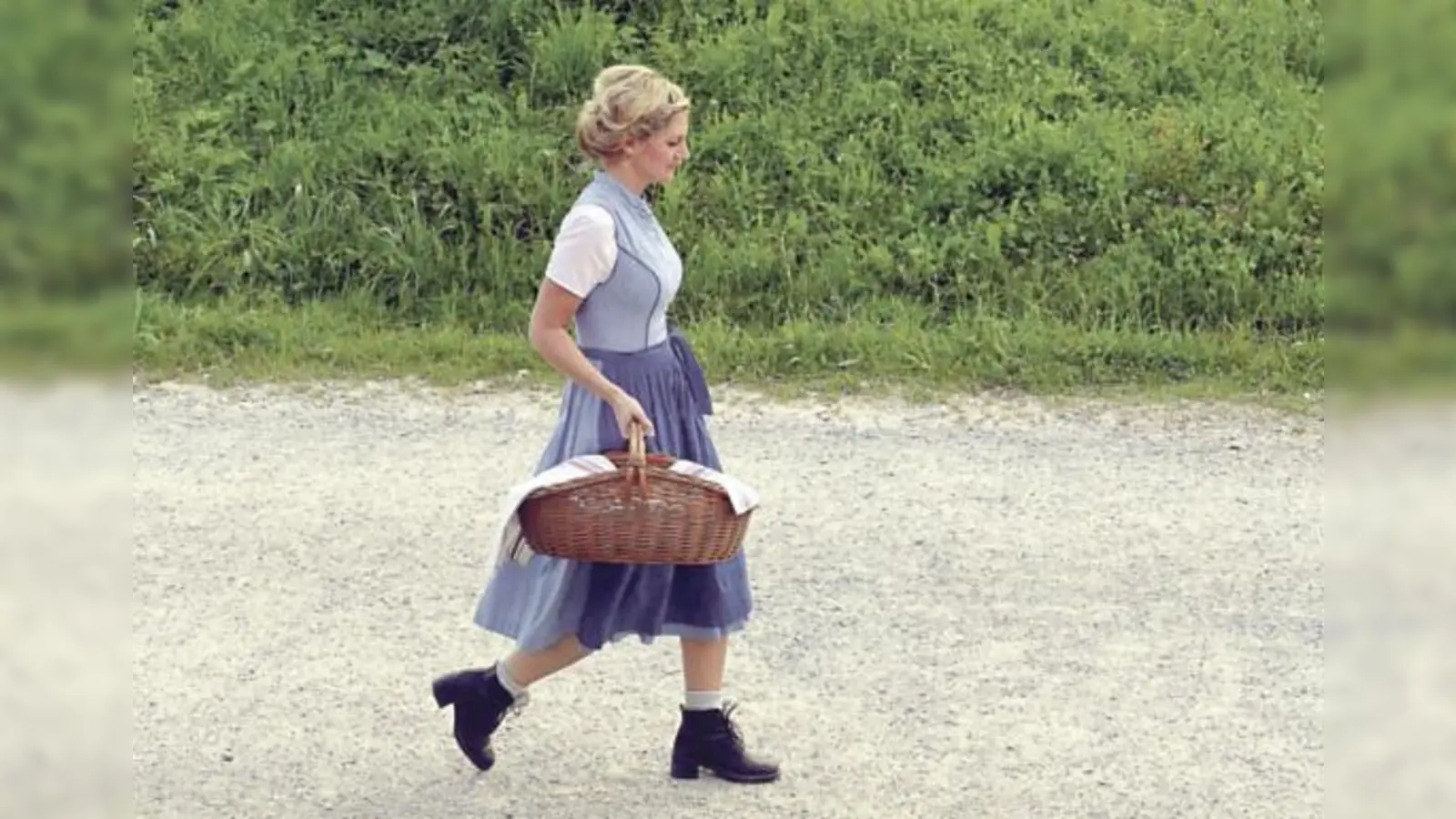 Oft wurden Frauen eingesetzt, um das Schmuggelgut über die Grenze zu bringen, diese durften von männlichen Grenzern nicht entkleidet und durchsucht werden.	 (Foto: D. Schnöpf)