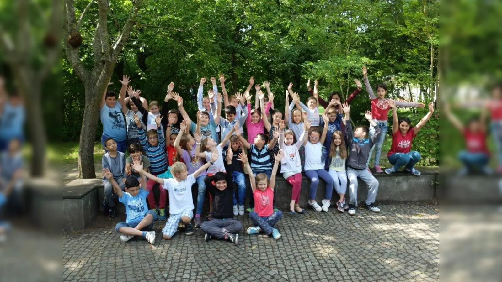 Die Kinder der 3b und der Übergangsklasse lernten sich bei einem Patenschaftsprojekt kennen. Inzwischen sind Freundschaften entstanden. (Foto: pi)