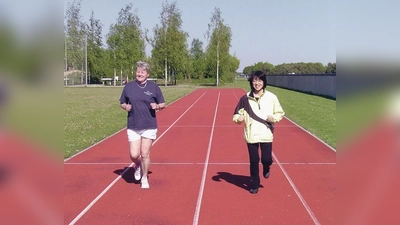 Stellen Sie sich auf die Sportprobe: Sportabzeichen beim TV Riem-Dornach auch für Erwachsene. 	 (Foto: privat)