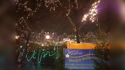 Längst kein Geheimtipp mehr, sondern eine echte Institution ist der Haidhauser Weihnachtsmarkt auf dem Weißenburger Platz. Der Markt läuft ab dem 26. November. (Foto: bs)