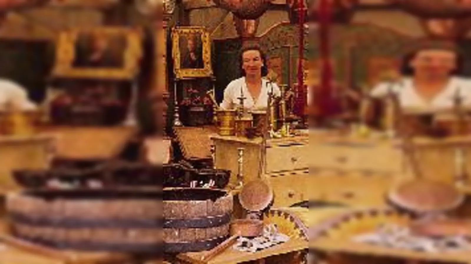 Auf der Auer Dult gibts für jeden was, alte Sachen und Kuriosa.  (Foto: R. Hertz)