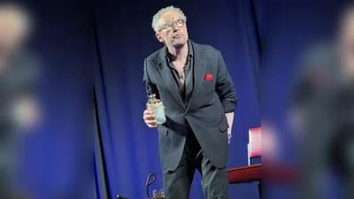 Josef Hader trat am 1. April in einem Benefiz-Kabarett für die Stiftung ICP München auf. (Foto: ICP)