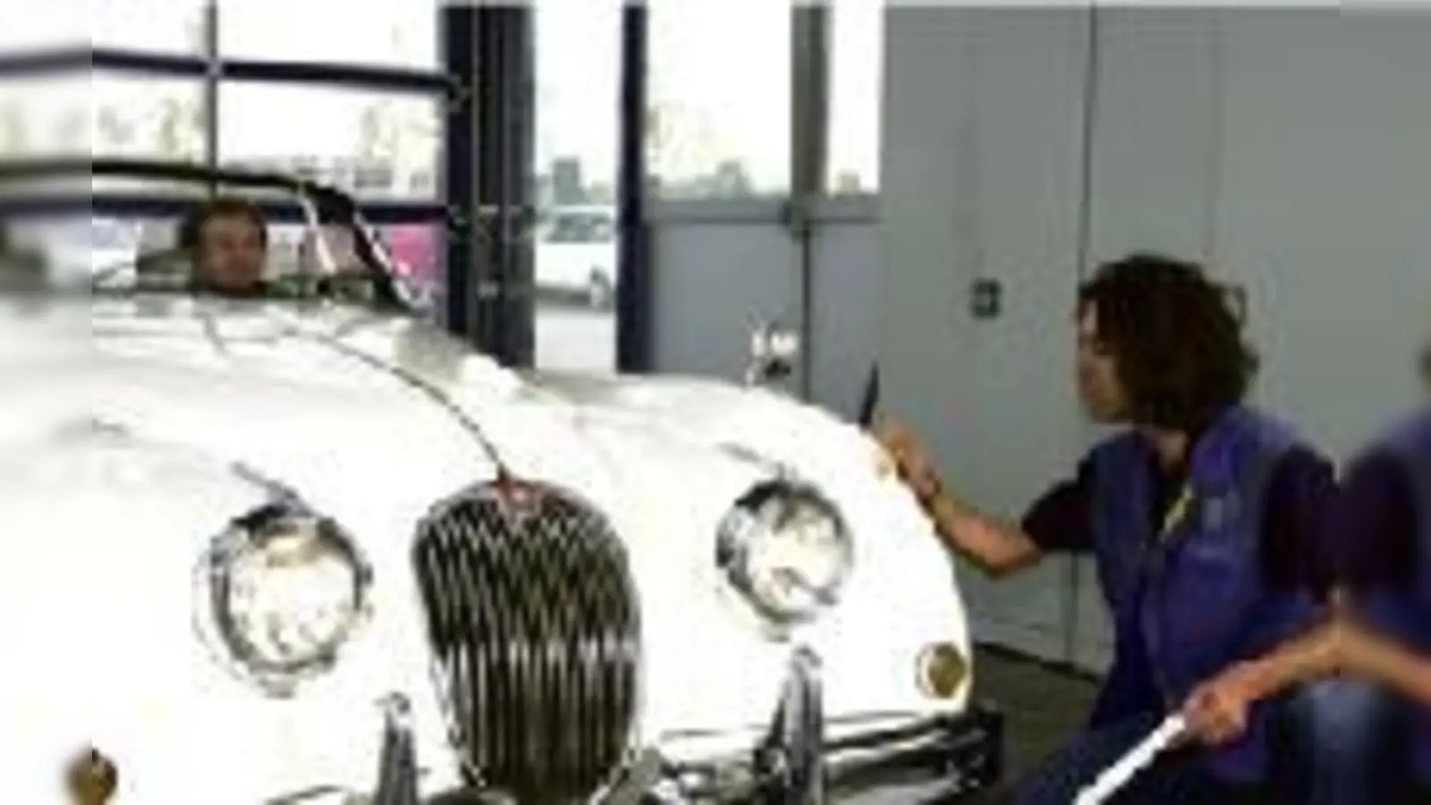Oldtimer-Gutachten: Beleuchtungstest.	 (Foto: TÜV Süd)