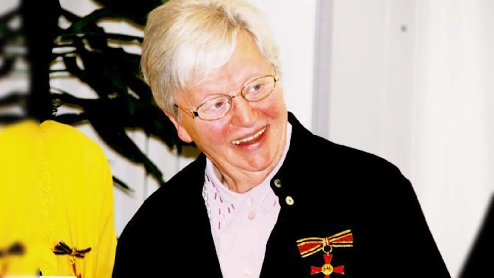 Dr. Edith Klasen mit dem Bundesverdienstkreuz ausgezeichnet.	 (Foto: Privat)