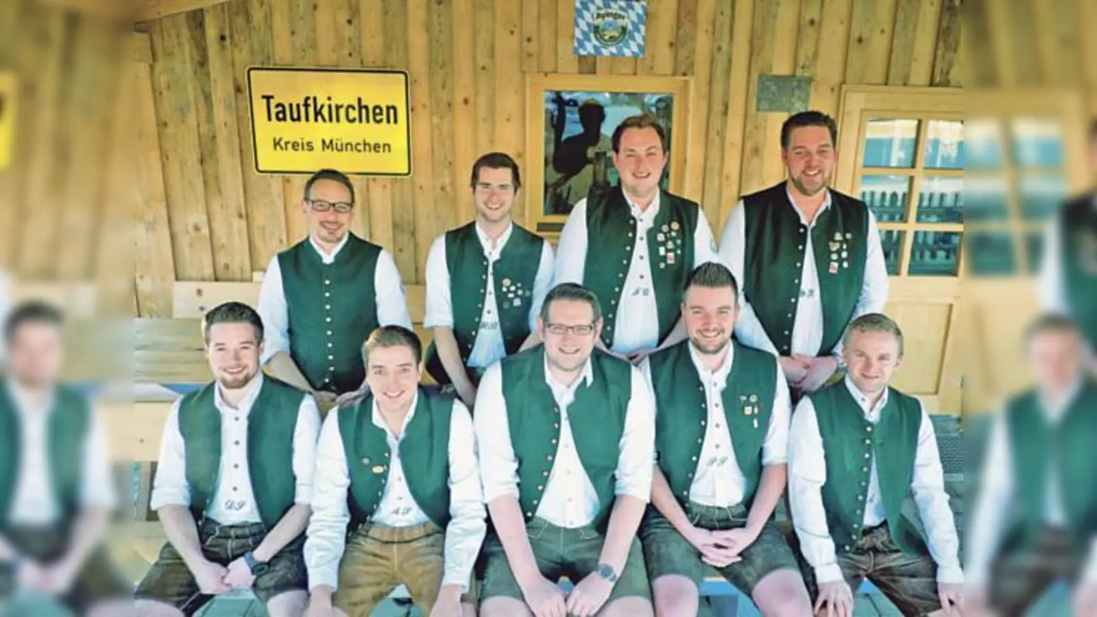 Die neue Vorstandschaft des Burschenvereins Taufkirchen. Hintere Reihe v. l.: Adrian Poinsenot, Ludwig Beck, Jürgen Glabow und Sebastian Fegg; vordere Reihe v.  (Foto: Dennis Schendel, Andreas Schwab, Stefan Lechner, Philipp Stäritz und Julius Ammereller. 	Fo)