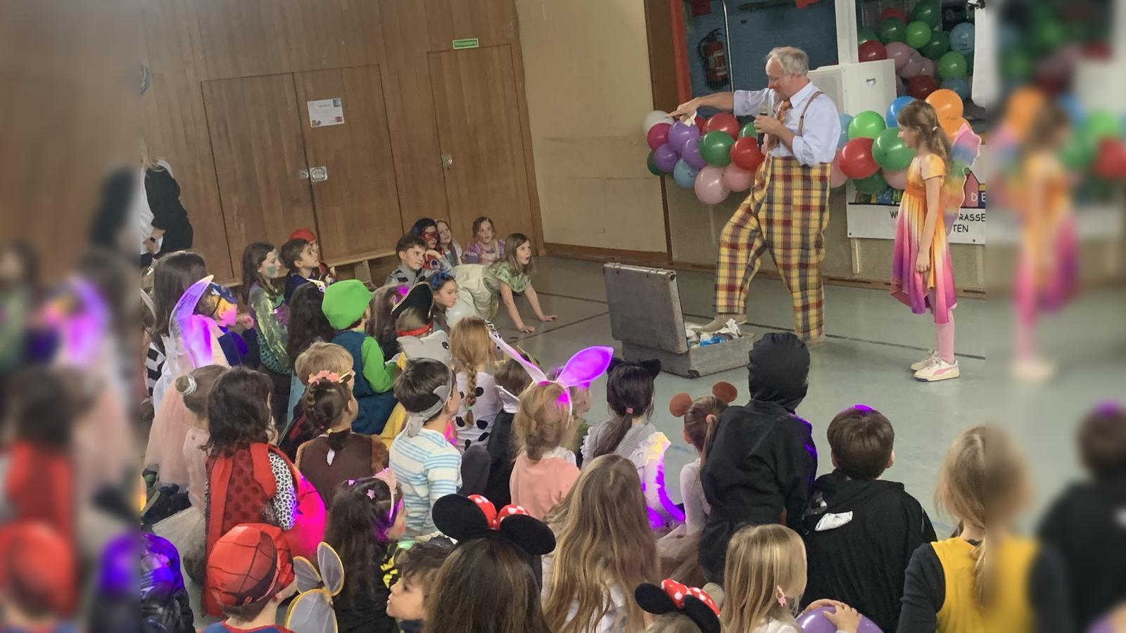 Kinderfasching-mit-Clown-Pippo