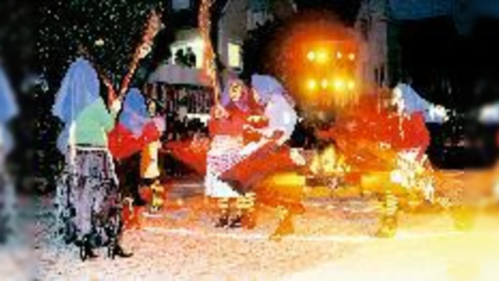 Der Auftritt der Kirchseeoner Hexen gehört mittlerweile zum absoluten Höhepunkt im Veranstaltungskalender der Gemeinde.	 (Foto: Kirchseeoner Hexen)