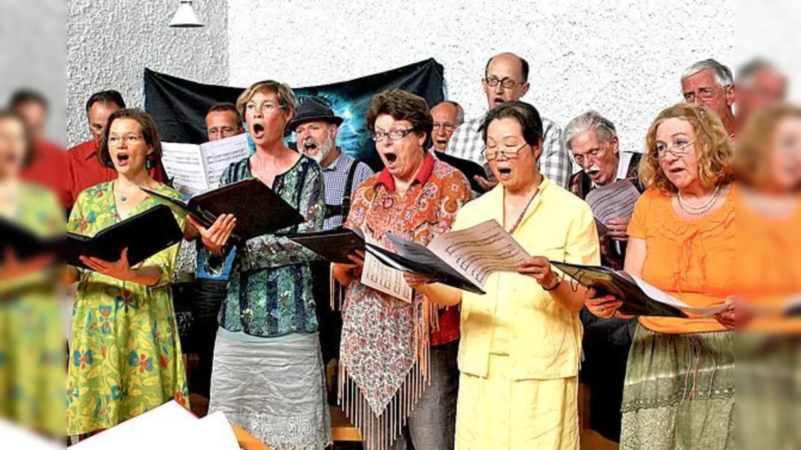 Die Chöre der Jerusalemkirche Taufkirchen um Kirchenmusiker Johannes Eppelein lädt zur 6. Sommernachtsmusik ein.	 (Foto: Pfarramt Taufkirchen)