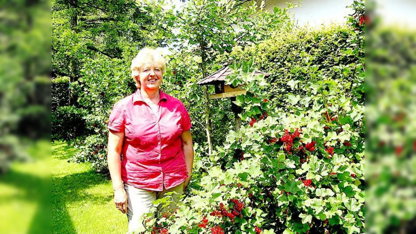 Karin Schmid aus Holzkirchen gehört zu den zahlreichen Gartenbesitzern, die sich am 26. Juni beim Tag der offenen Gartentür beteiligen.	 (Foto: Woschée)