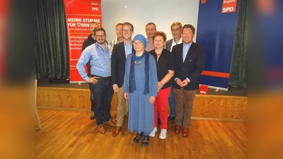 Der neue Kreisvorstand der SPD Weilheim-Schongau: Dirk Koelmann, Markus Bader, Jörg-Michael Hentschke, Dominik Streit, Maryam Benzadi, Harald Mansi, Michaela Winkler, Stefan König und Florian Post (von links). (Foto: SPD-Kreisverband)