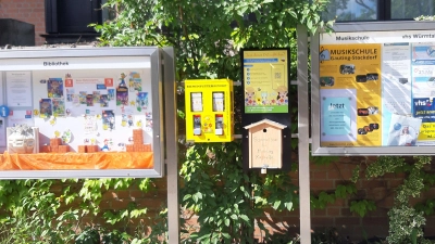 Der ehemalige Kaugummiautomat vor dem Gautinger Rathaus ist mit bienenfreundlichem Saatgut bestückt und soll Passanten dazu motivieren, ihre Gärten und Balkone aufblühen zu lassen.  (Foto: Gemeinde Gauting)
