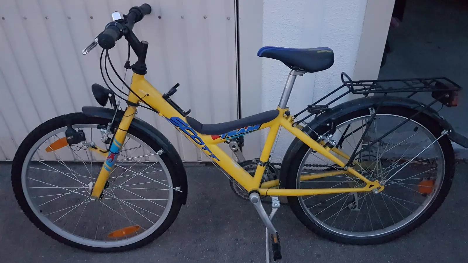 Bei der Fundsachenversteigerung kommen auch Fahrräder unter den Hammer. (Foto: bas)