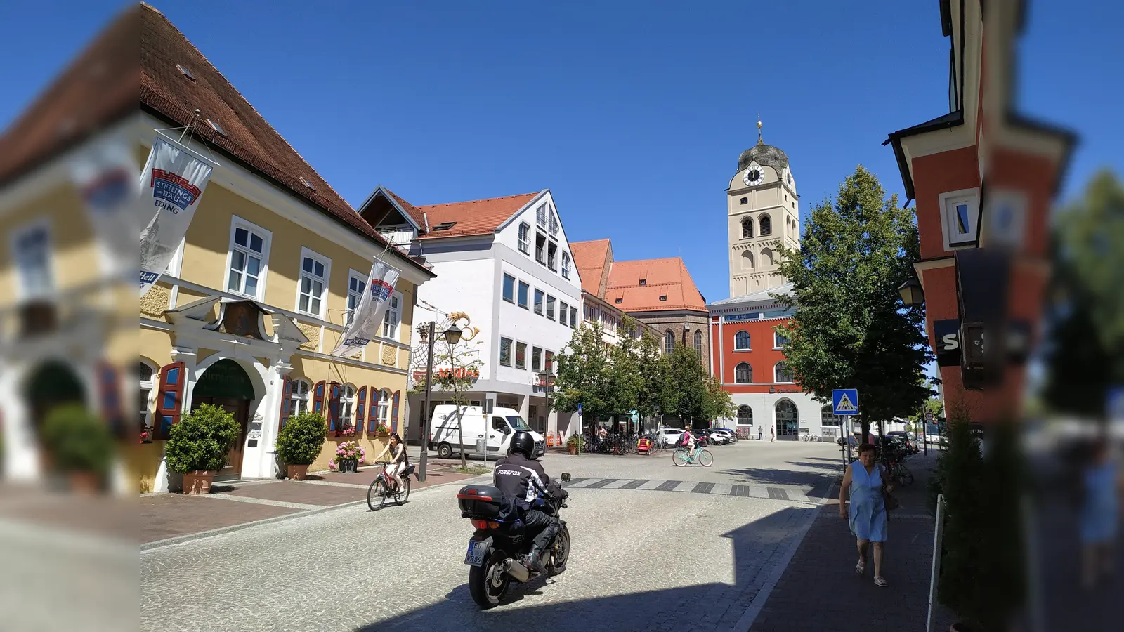 Langsamerer Verkehr soll die Aufenthaltsqualität in der Erdinger Innenstadt steigern. (Foto: Stefan Dohl)