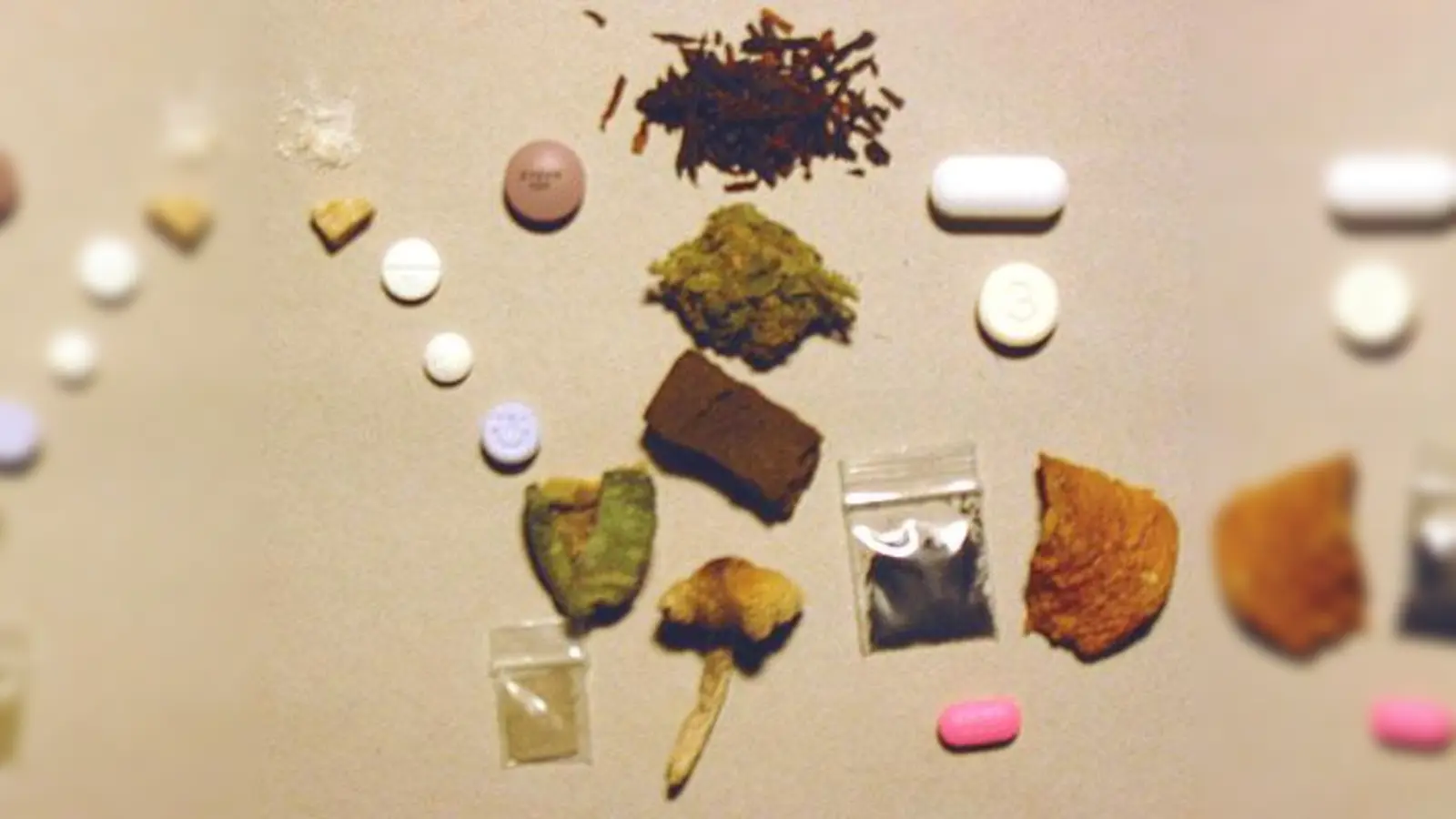 Drogen im Club: Die Münchner Polizei kämpft gegen an. (Symbolbild: Thoric, CC BY-SA 2,5)