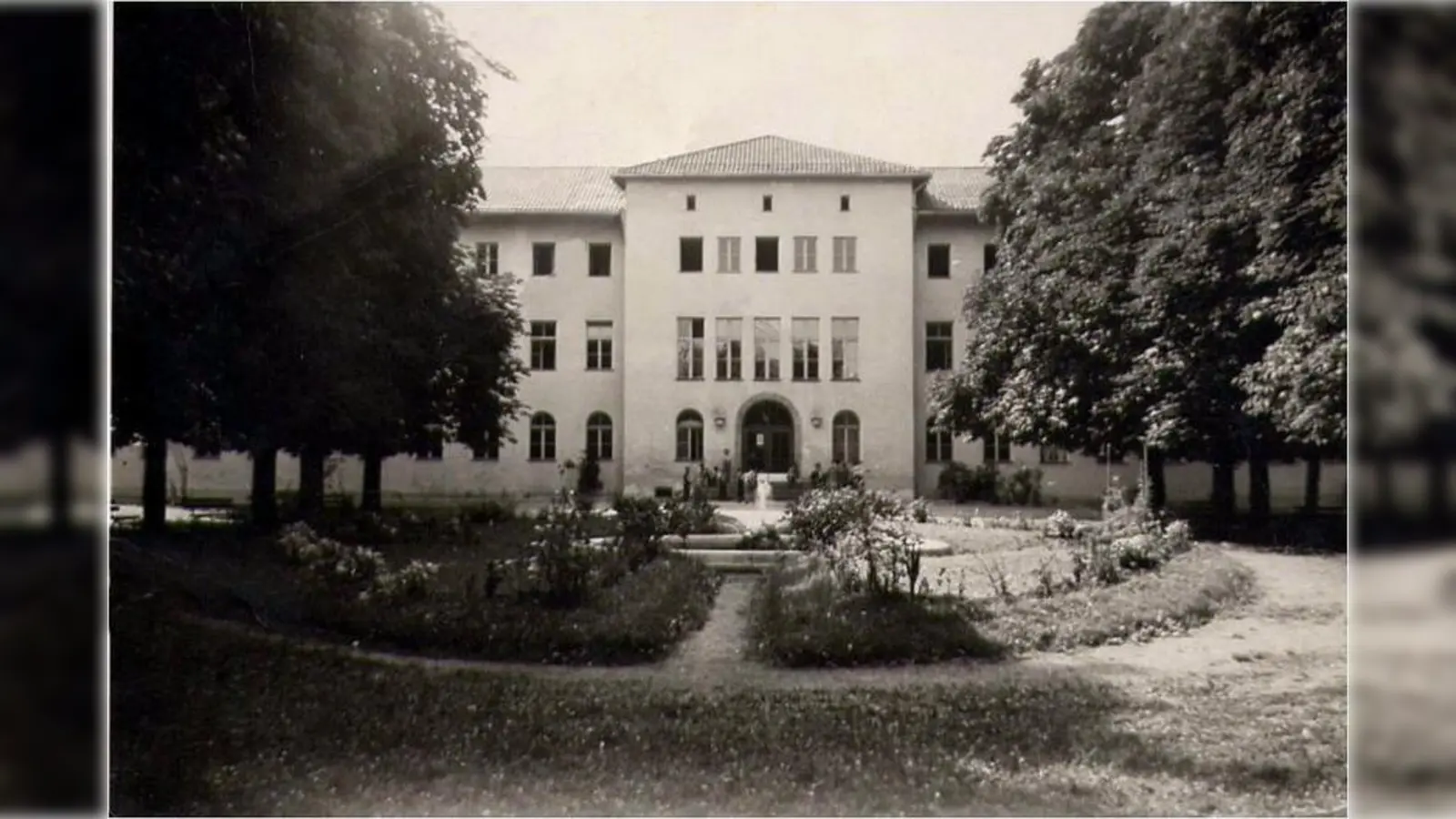 1954: Die Landestaubstummenanstalt in der wiederaufgebauten früheren Nervenklinik. (Foto: Beetz / mogehis.de)