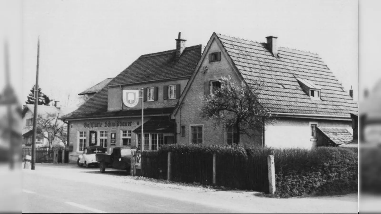 Die Gaststätte Schmidbauer in der Allacher Straße 177 um 1950. (Foto: pi)