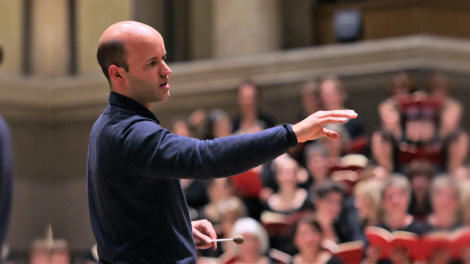 Andreas Schlegel ist Dirigent des Münchner Brahms-Chors. (Foto: VA)