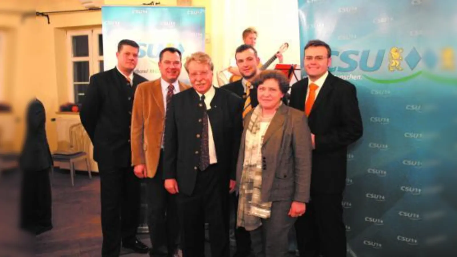 Thomas Bauer, Sprecher der CSU-Fraktion im Allach-Untermenzinger Bezirksausschuss, Josef Schmid, Dr. Otmar Bernhard, Georg Schlagbauer, Heike Kainz und Tobias Weiß (v.l.). (Foto: ls)