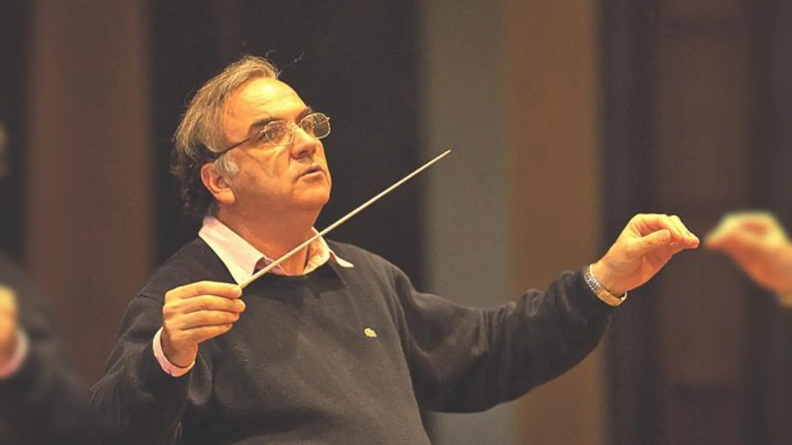 Jordi Mora hat als Dirigent auf der ganzen Welt gearbeitet. Der Stadt München ist er schon seit über 30 Jahren verbunden.	 (Foto: Tobias Melle)