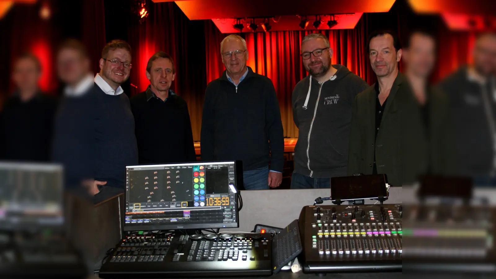 Guter Dinge: Christian Siebel, Thomas Welm, Bürgermeister Walter Brilmayer, Daniel Hitzke und Markus Bachmeier (von links). (Foto: Erik Ipsen)