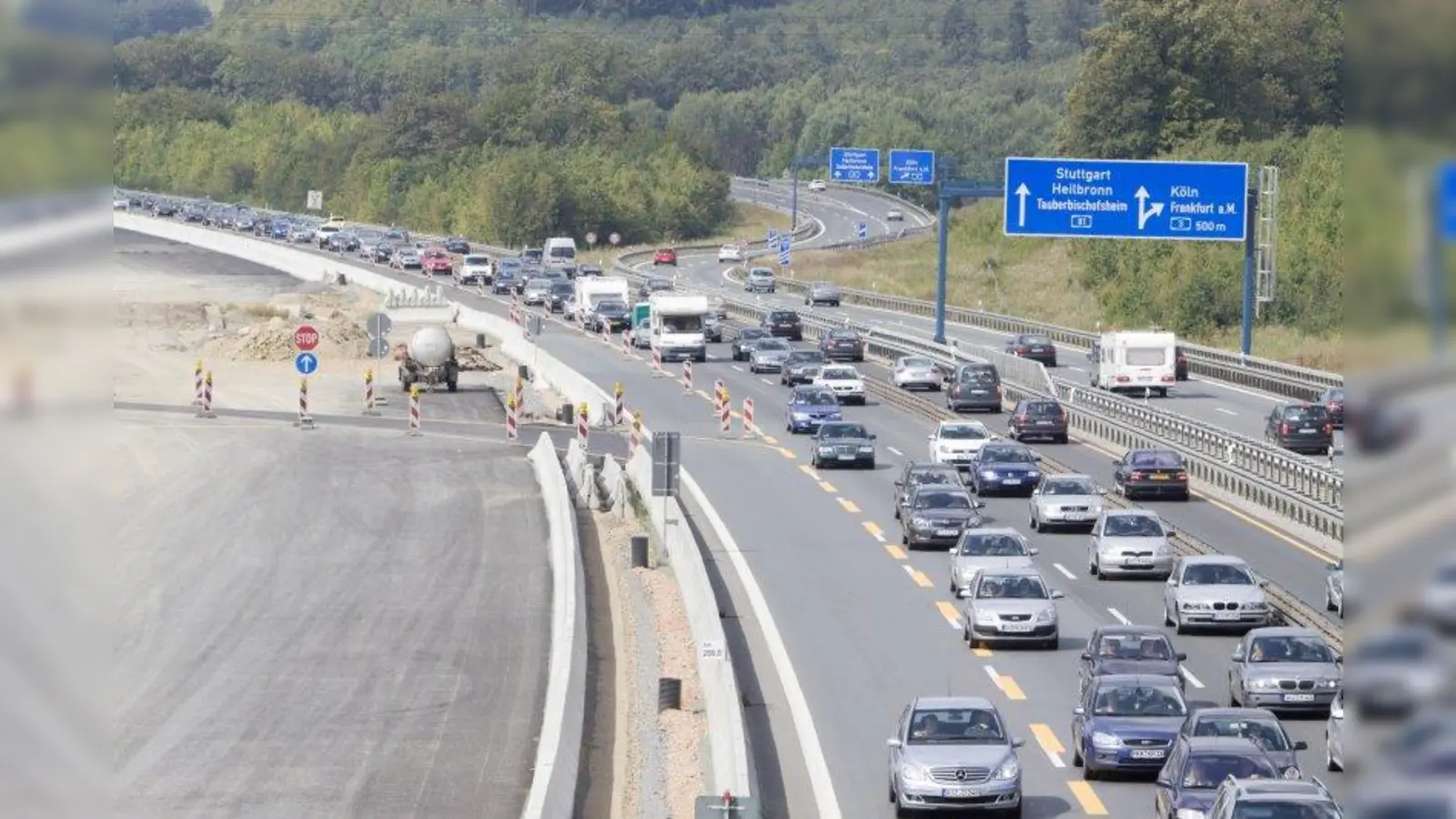 Stau an einer Autobahnbaustelle. (Foto: Auto-Medienportal.Net/ADAC)