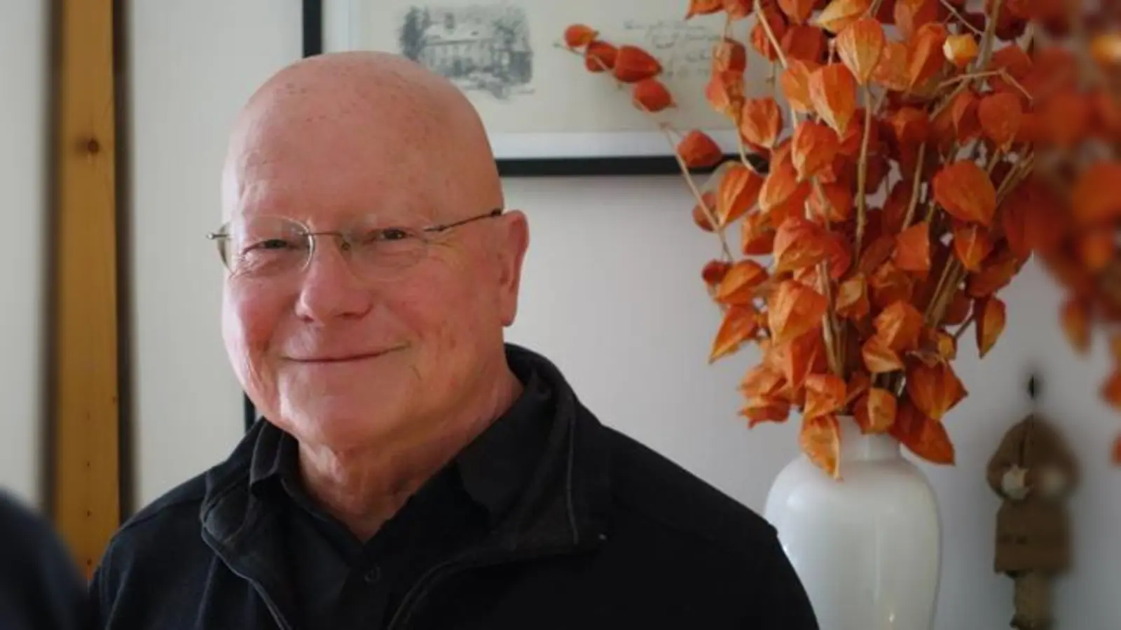 Gerd Holzheimer betrachtet in seiner Literaturreihe Denkweisen, Horizonte und Utopien. (Foto: Hans-Georg Krause)