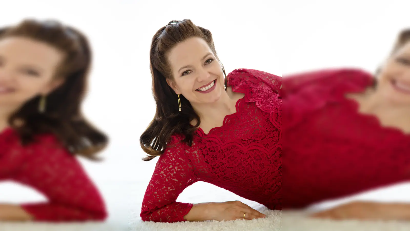 Solistin Christa Maria Hell zu Gast beim Neujahrskonzert im Haarer Bürgersaal. (Foto: Ursula Undeutsch)