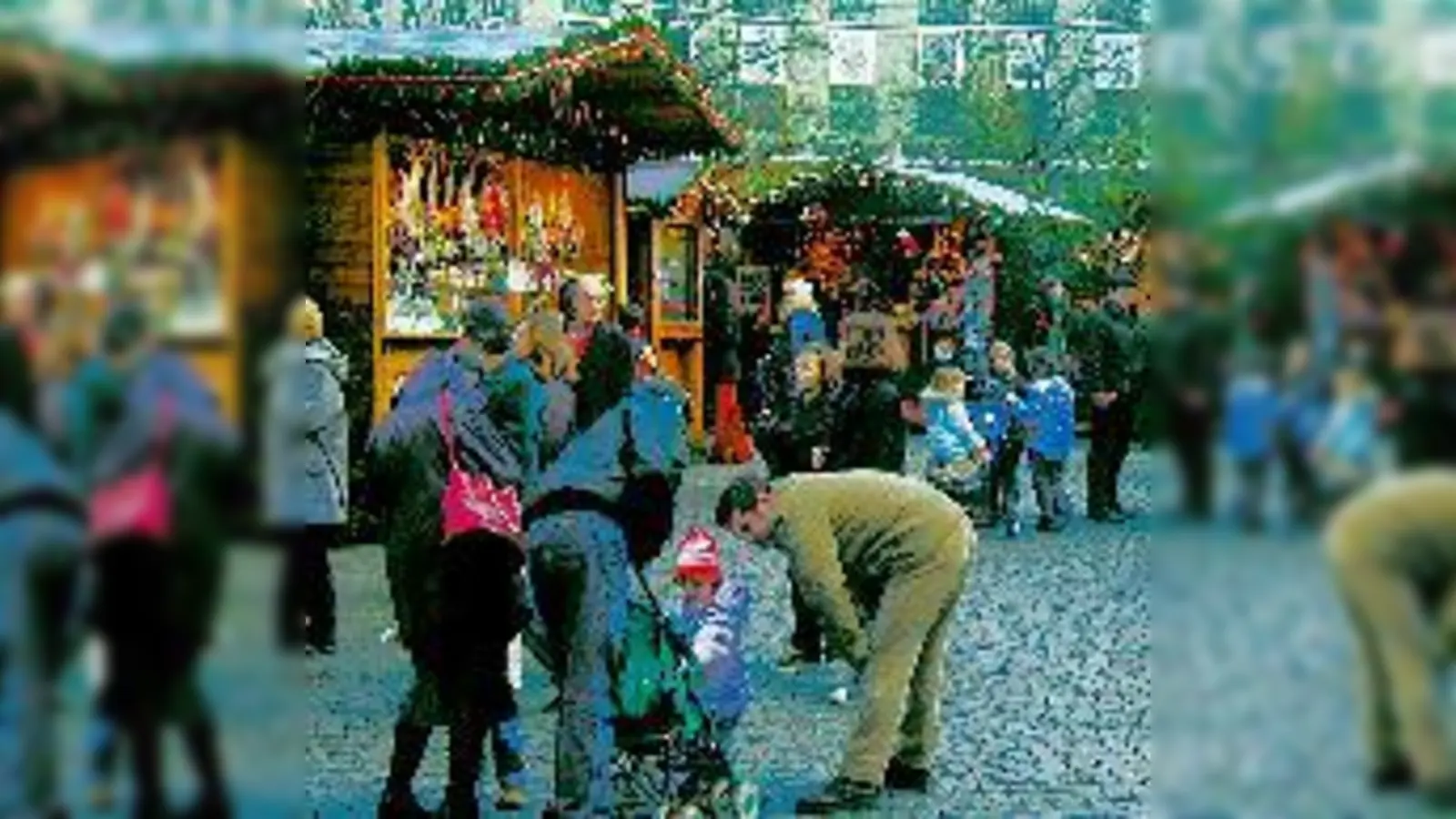 Das eine oder andere Kind konnte beim Haidhauser Weihnachtsmarkt schon Geschenke abstauben.	 (Fotos: ms)