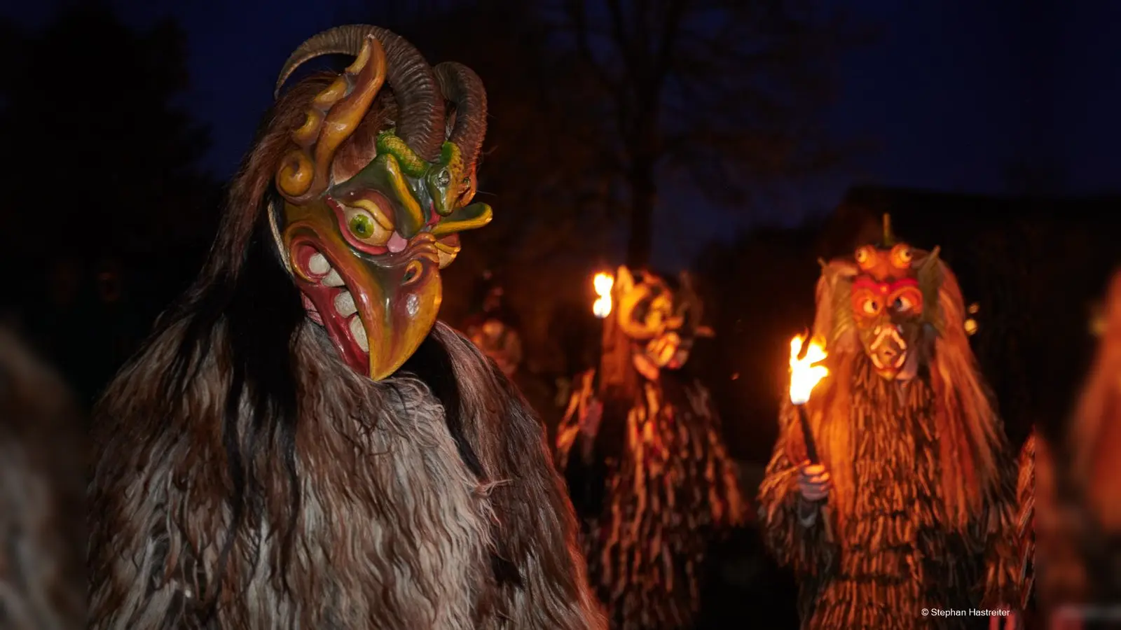In der dunklen Jahreszeit treiben sie wieder ihr schaurig-schönes Unwesen, die Kirchseeoner Perchten. (Foto: Stephan Hastreiter)