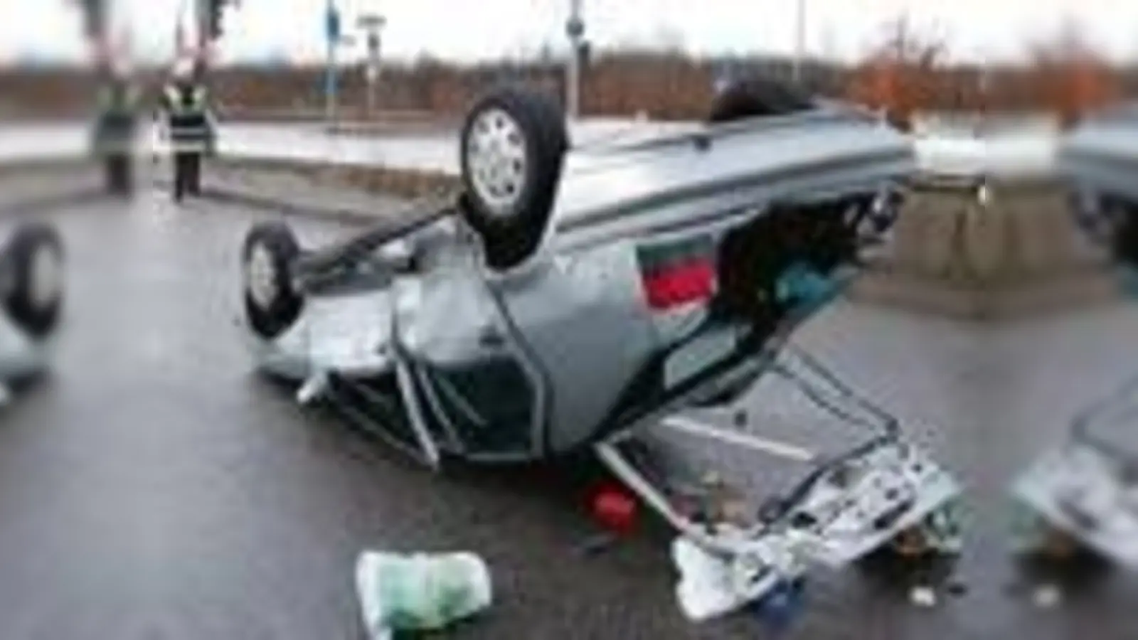 Das demolierte Auto des  (60-Jährigen.Foto: Polizei)